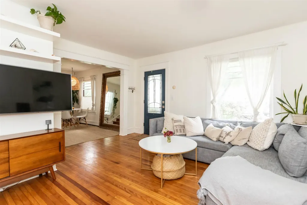 18 Grove Street Burlington VT 05401