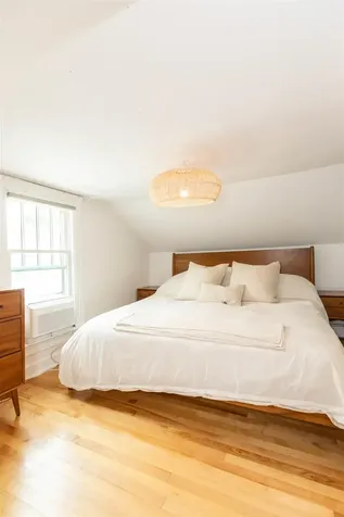 18 Grove Street Burlington VT 05401