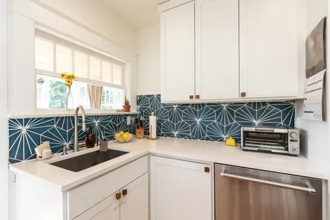 18 Grove Street Burlington VT 05401