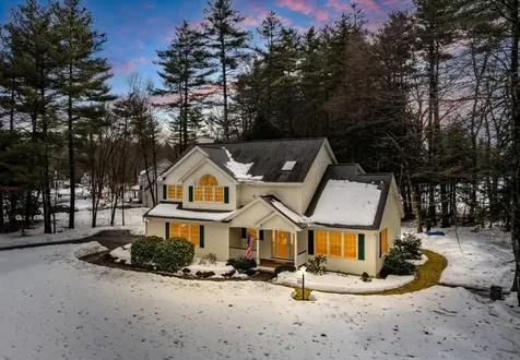 18 Taconic Drive Amherst NH 03031