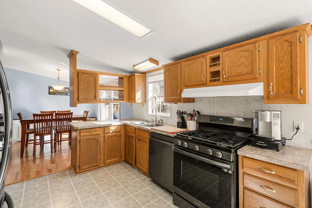 26 Alison Drive Seabrook NH 03874