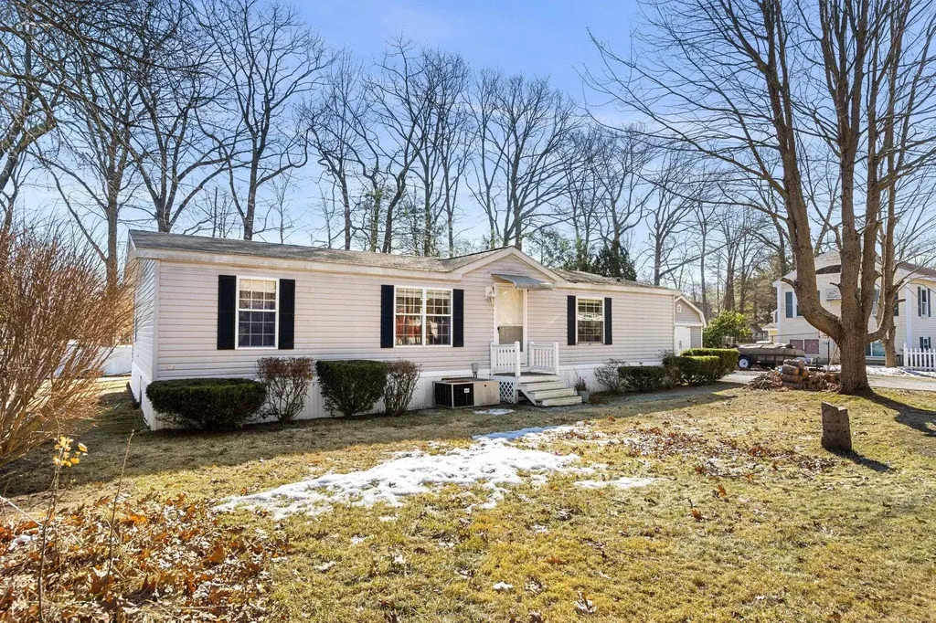 26 Alison Drive Seabrook NH 03874