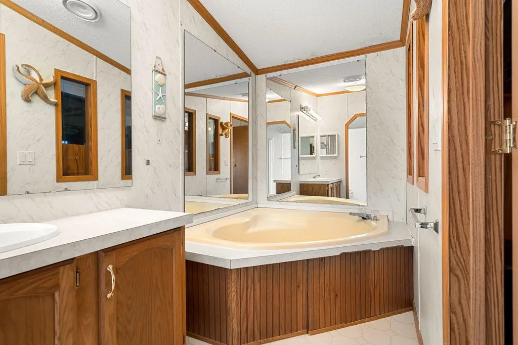 26 Alison Drive Seabrook NH 03874