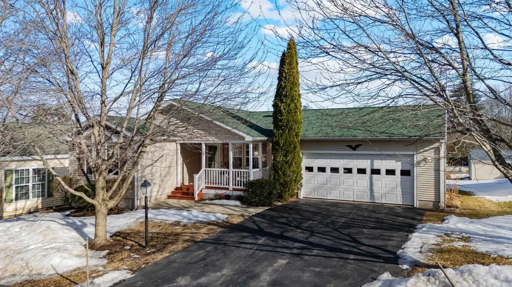 25 Serenity Way Manchester NH 03104