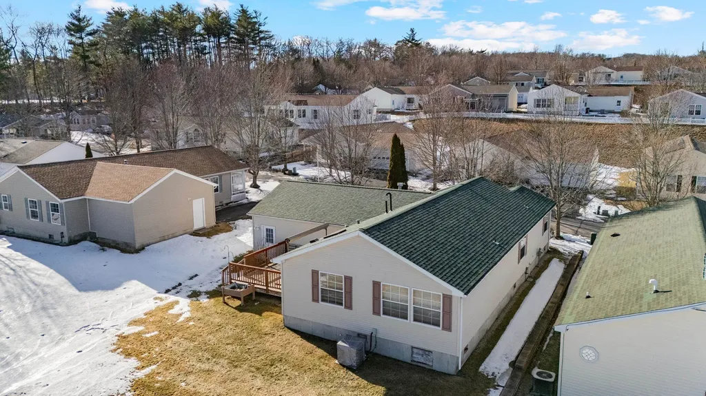 25 Serenity Way Manchester NH 03104