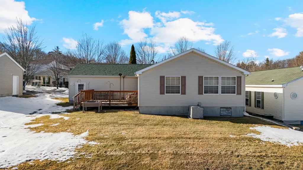 25 Serenity Way Manchester NH 03104