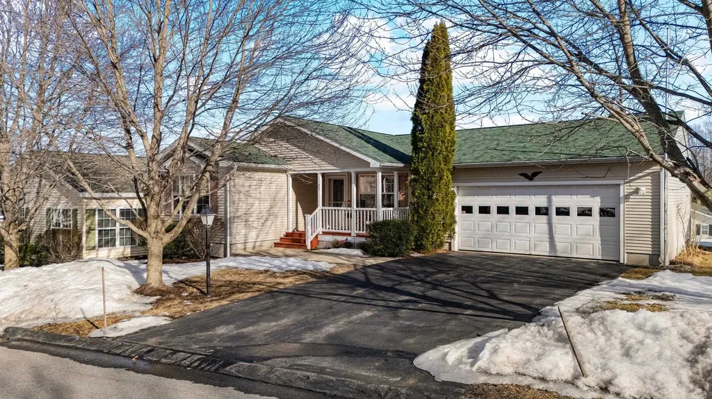 25 Serenity Way Manchester NH 03104