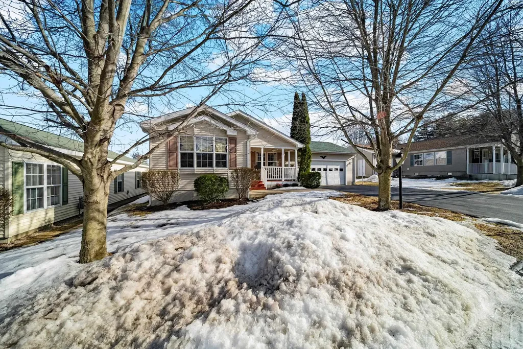 25 Serenity Way Manchester NH 03104