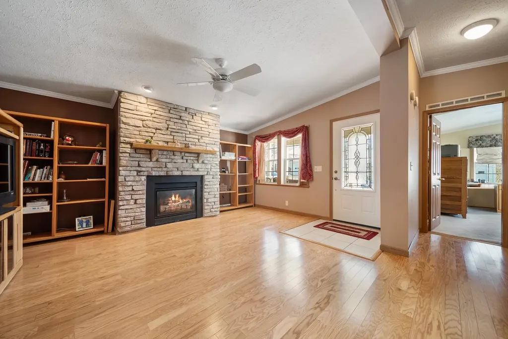 25 Serenity Way Manchester NH 03104