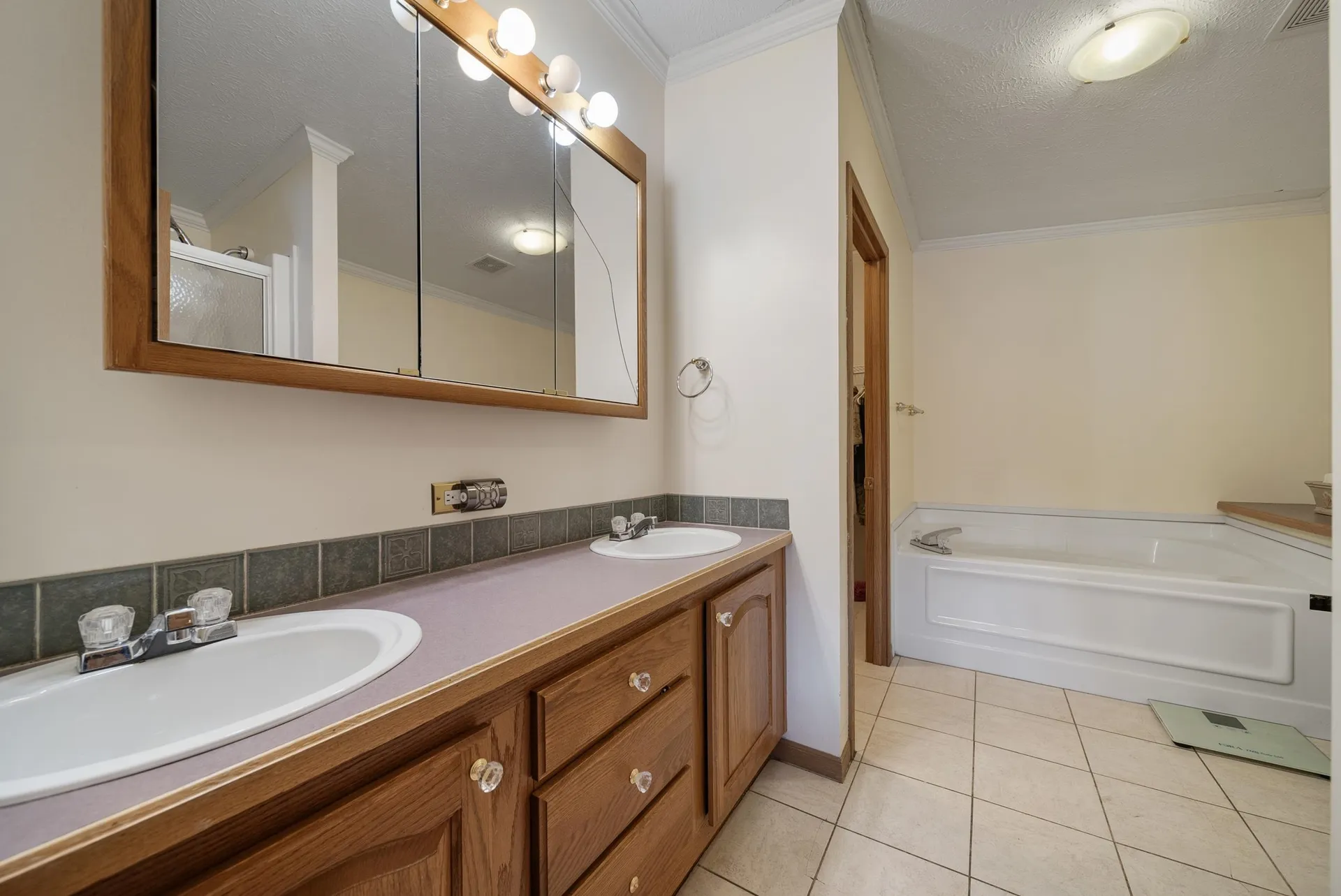 25 Serenity Way Manchester NH 03104