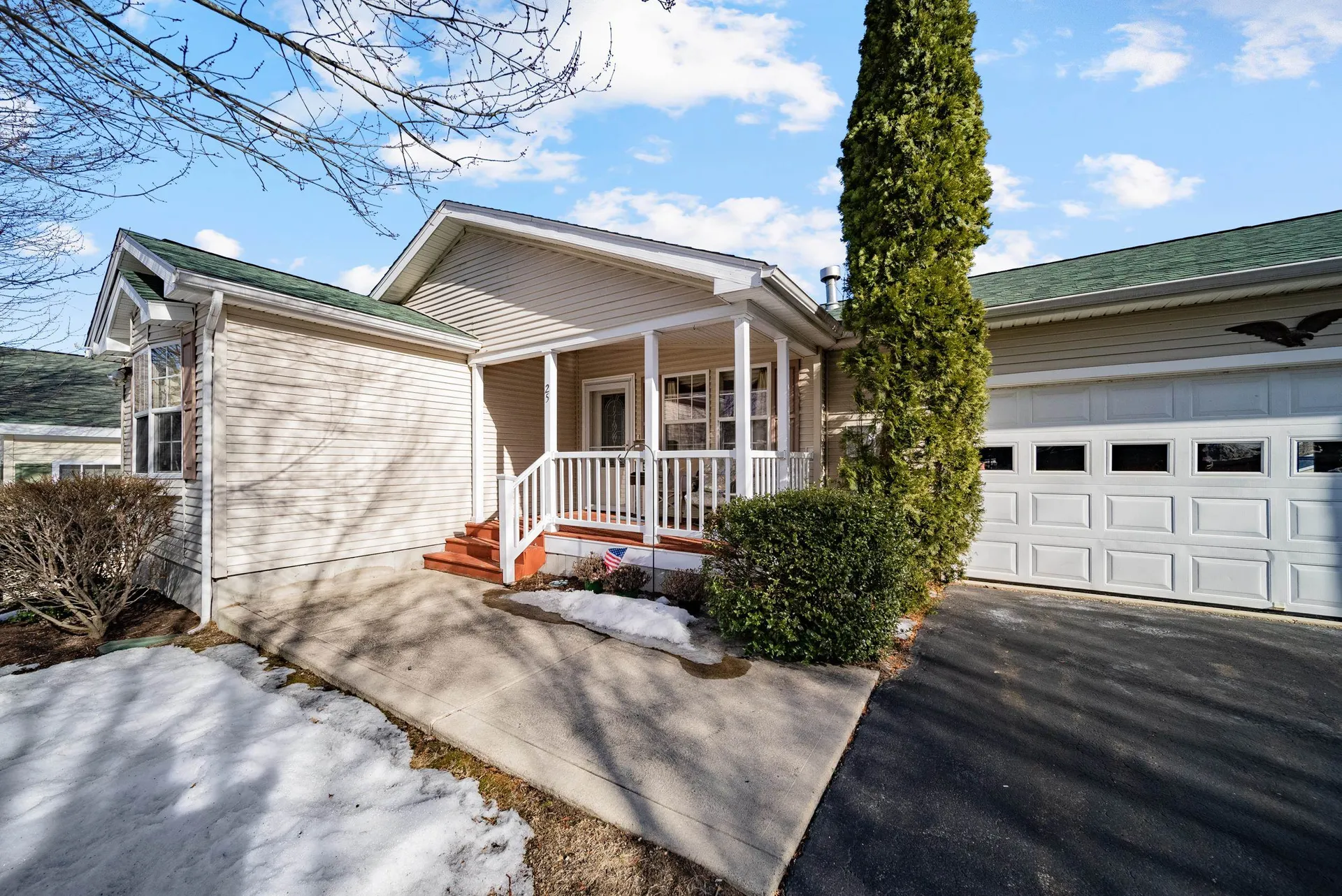 25 Serenity Way Manchester NH 03104