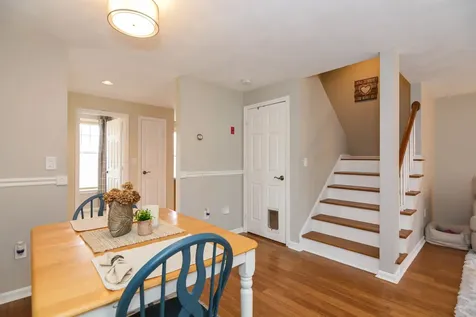 27 Seaver Brook Lane Plaistow NH 03865