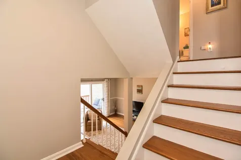 27 Seaver Brook Lane Plaistow NH 03865