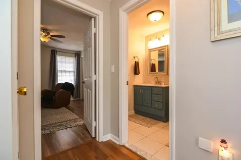 27 Seaver Brook Lane Plaistow NH 03865