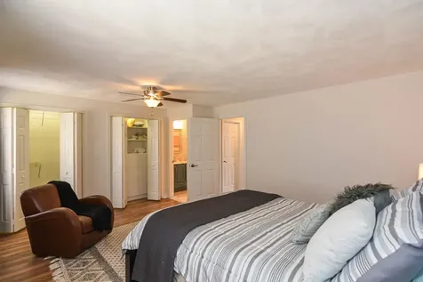 27 Seaver Brook Lane Plaistow NH 03865