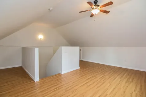 27 Seaver Brook Lane Plaistow NH 03865