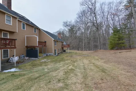27 Seaver Brook Lane Plaistow NH 03865
