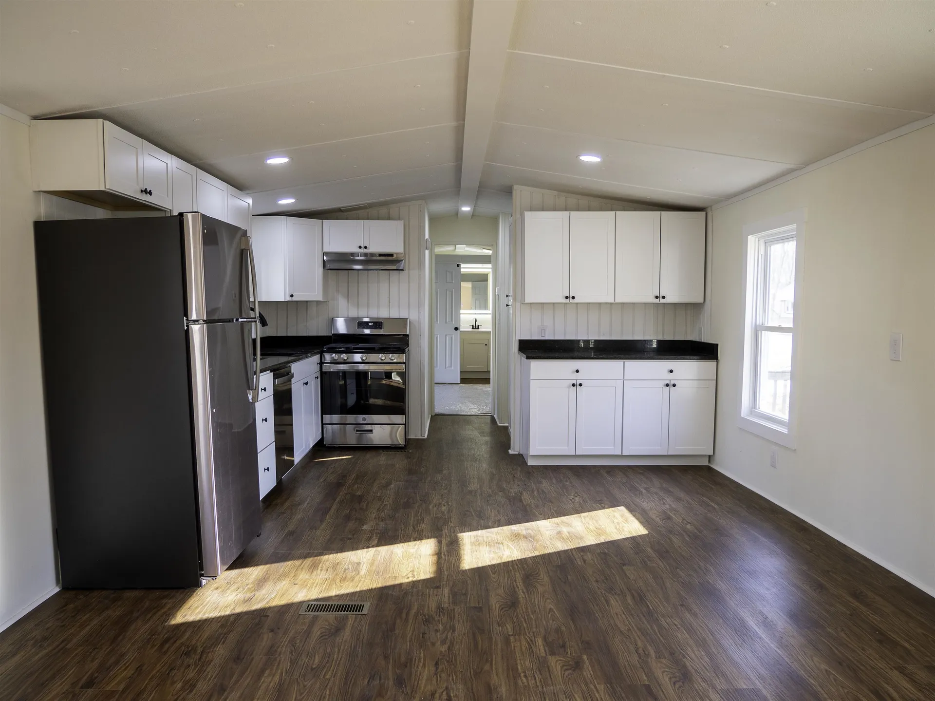 2 Peach Street Exeter NH 03833