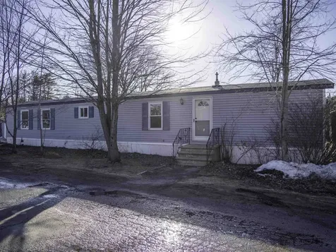 2 Peach Street Exeter NH 03833