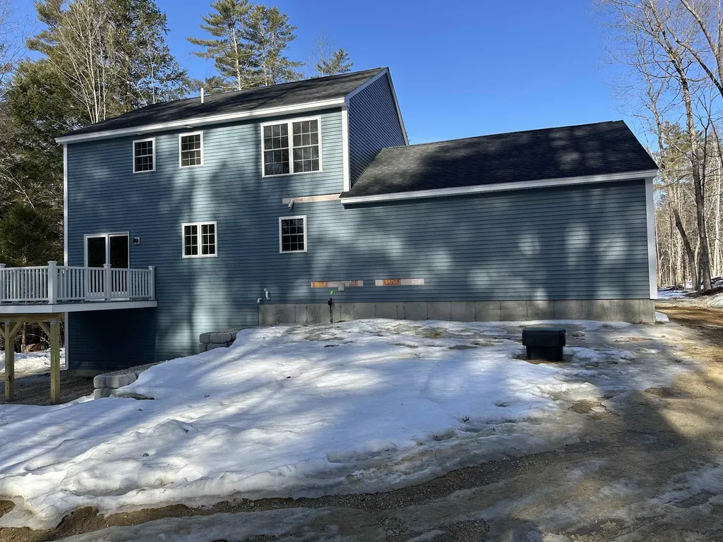 7 Raymond Road Boscawen NH 03303