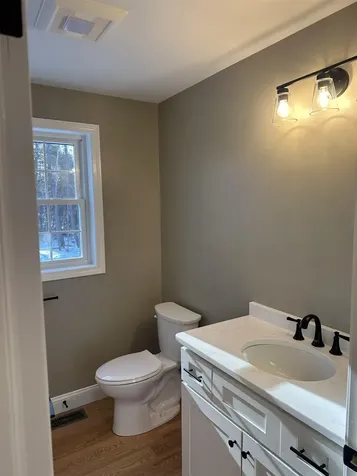 7 Raymond Road Boscawen NH 03303