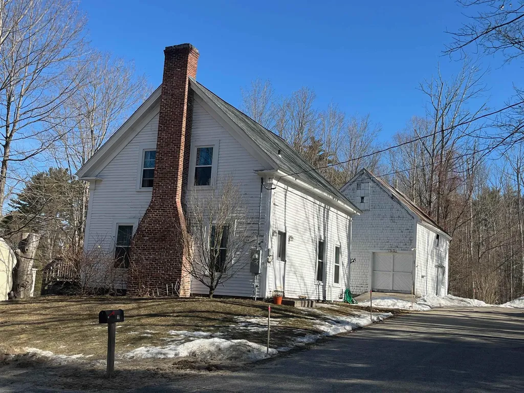 44 Middleton Road Wolfeboro NH 03894