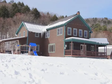31 Palmer Road Chester VT 05143