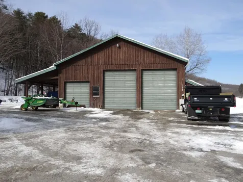 31 Palmer Road Chester VT 05143