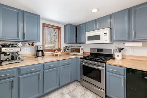 57 Onway Lake Road Raymond NH 03077