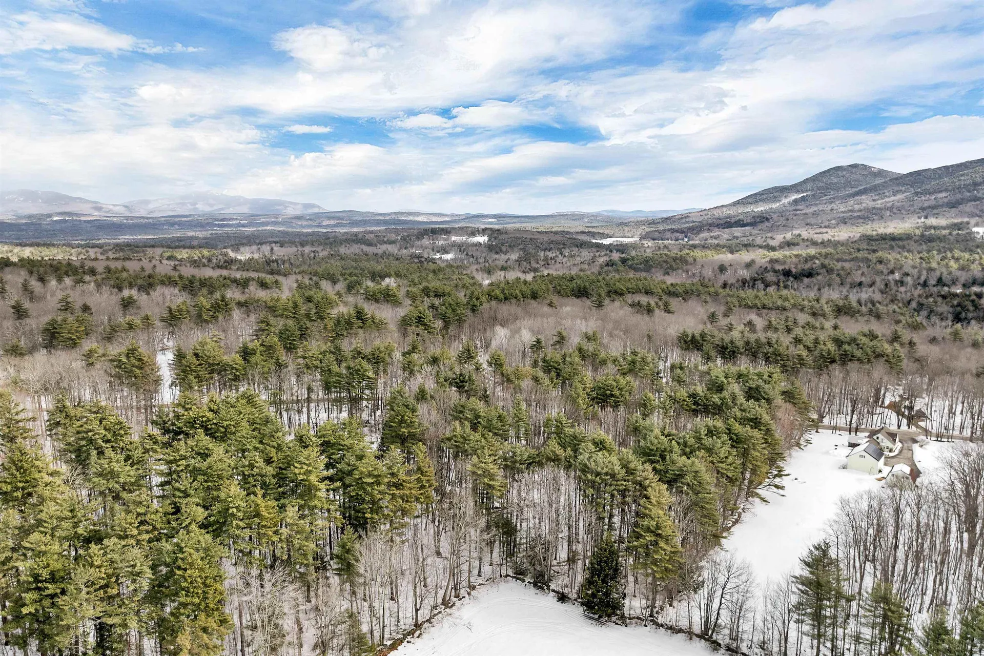 57 Mason Road Sandwich NH 03227