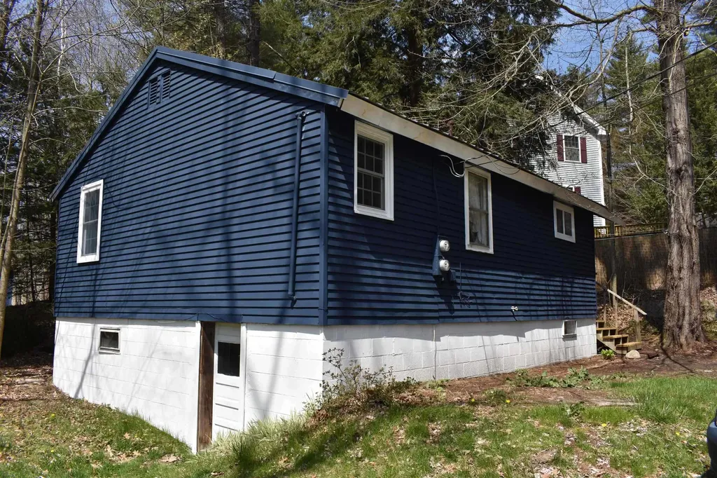 26 Autumn Road Hillsborough NH 03244