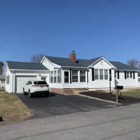 27 Midway Park Somersworth NH 03878