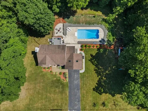 15 Overlook Road Newton NH 03858