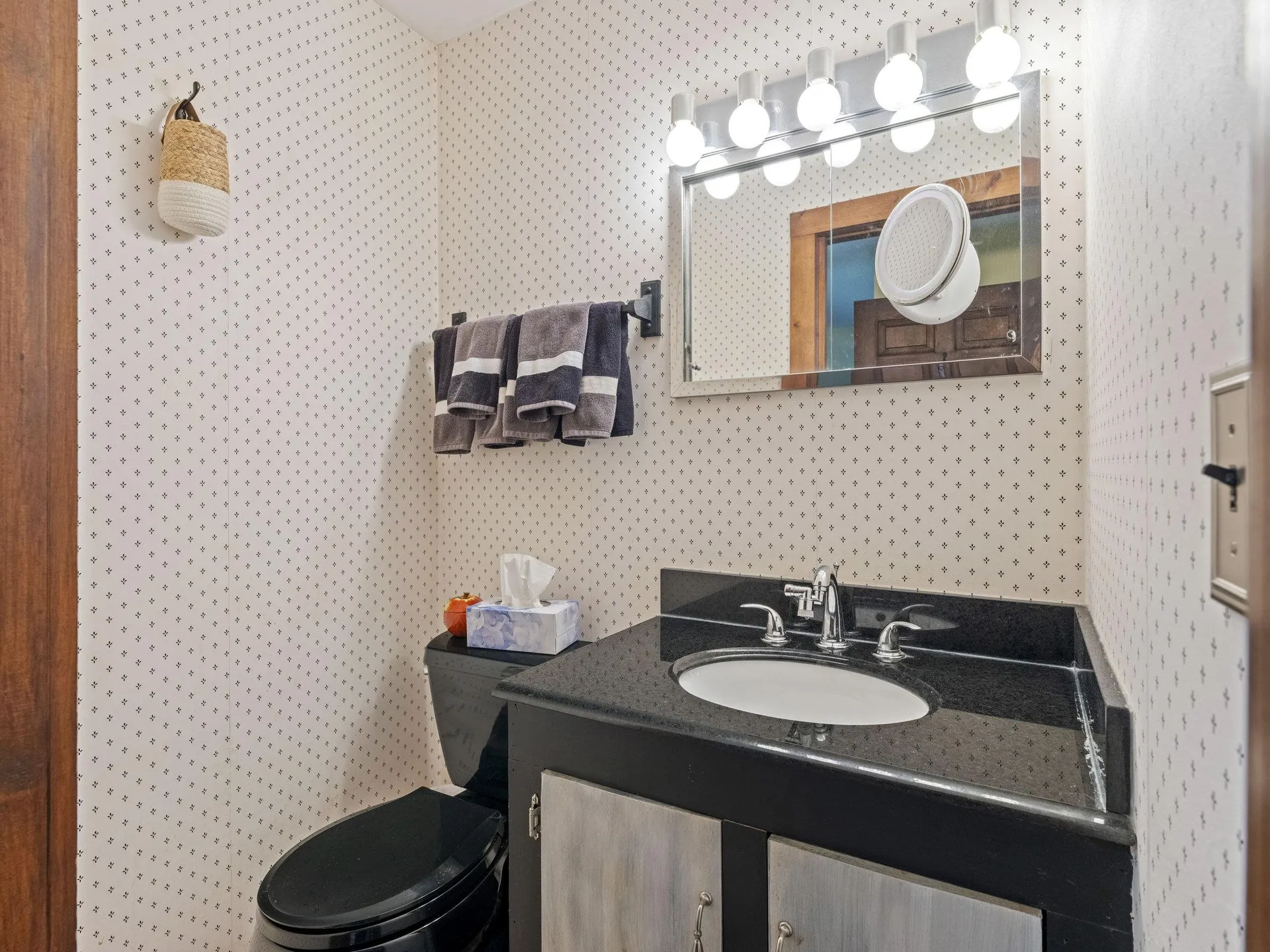 14 Coons Point Road Belmont NH 03220