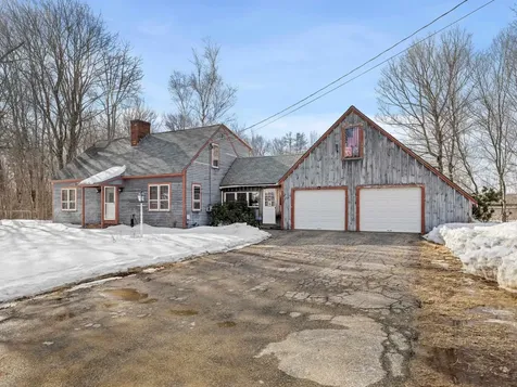 14 Coons Point Road Belmont NH 03220