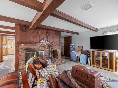 14 Coons Point Road Belmont NH 03220