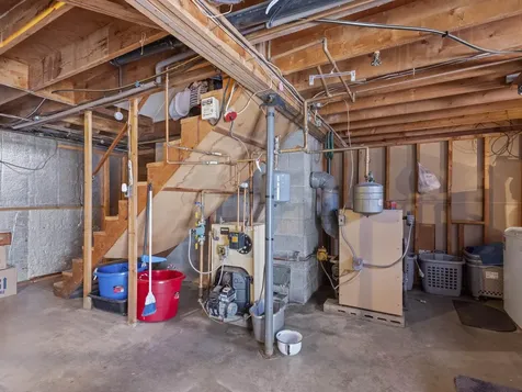 14 Coons Point Road Belmont NH 03220