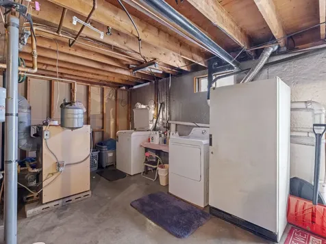 14 Coons Point Road Belmont NH 03220