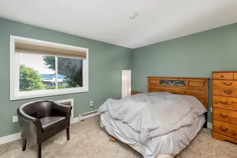160 Treetop Circle Laconia NH 03246