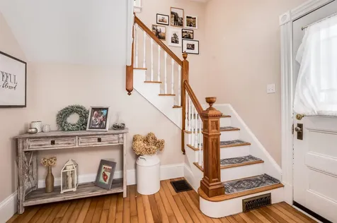 34 Massachusetts Avenue Laconia NH 03246