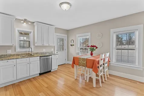 1042 Somerville Street Manchester NH 03103