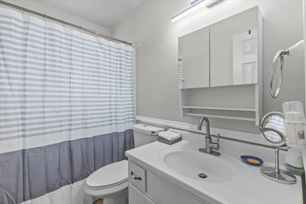 9 Woodcrest Circle Milton VT 05468