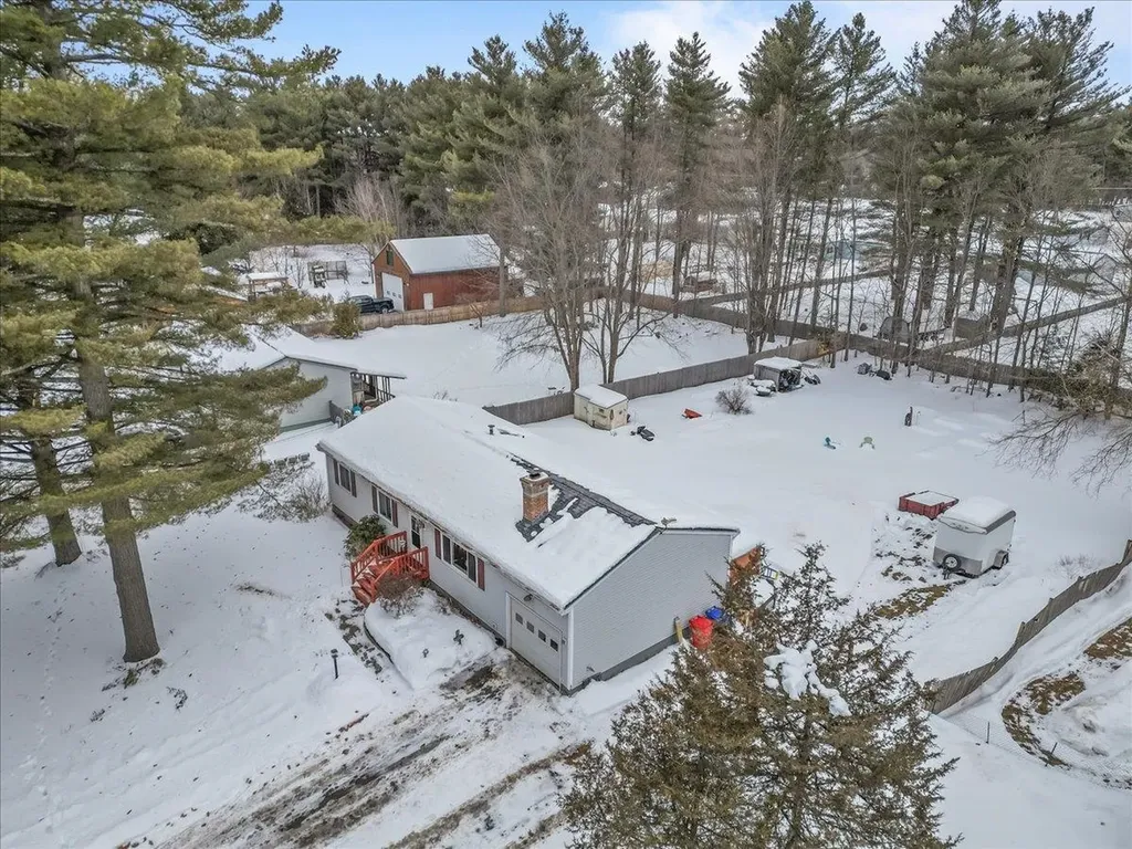 9 Woodcrest Circle Milton VT 05468