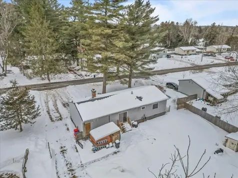 9 Woodcrest Circle Milton VT 05468