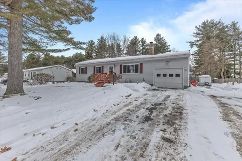 9 Woodcrest Circle Milton VT 05468