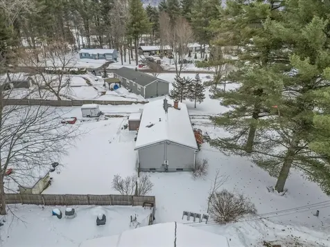 9 Woodcrest Circle Milton VT 05468