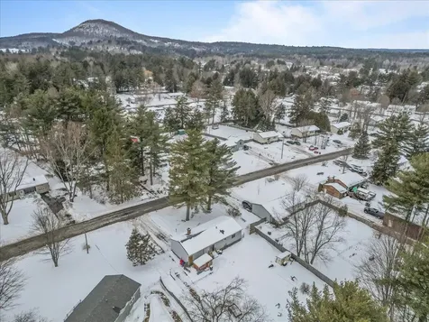 9 Woodcrest Circle Milton VT 05468