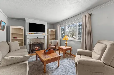 9 Woodcrest Circle Milton VT 05468