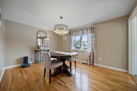 10 East Meadow Way Manchester NH 03109