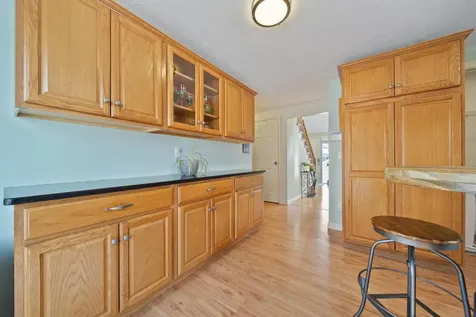 10 East Meadow Way Manchester NH 03109